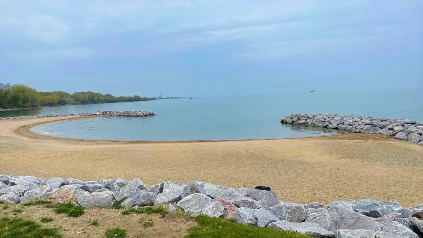 Foss Park Beach swimming hole near North Chicago, Illinois
