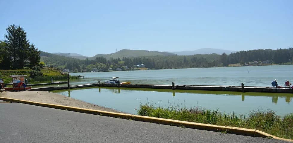 Regatta Park swimming hole near Lincoln City, Oregon