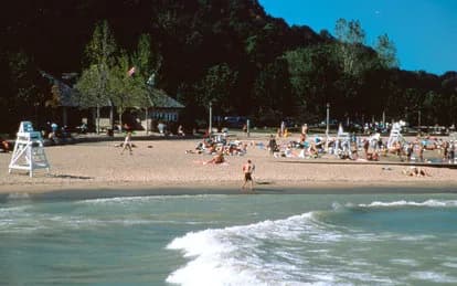 Forest Park Beach swimming hole near Lake Forest, Illinois