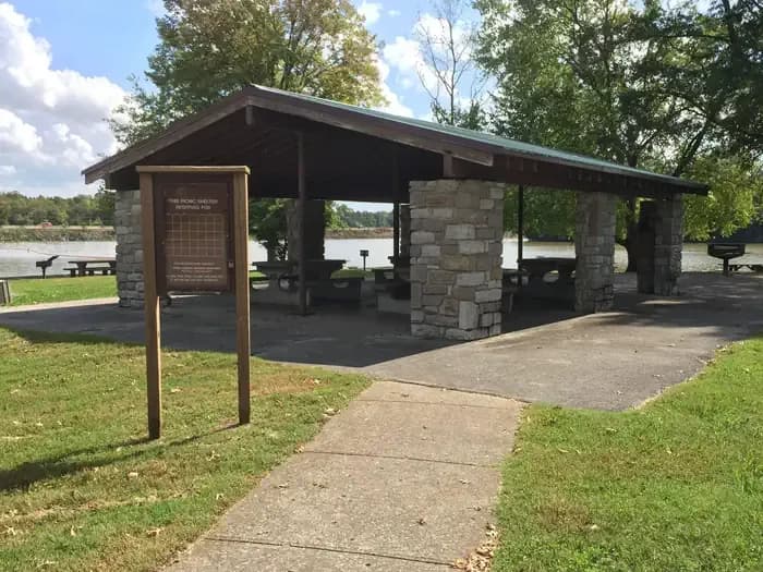 Old Hickory Lake Laguardo swimming hole near Lebanon, Tennessee