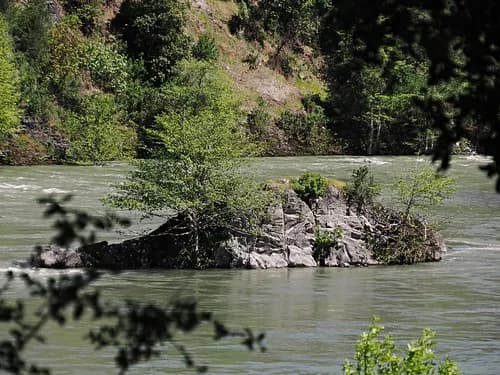 Big Rock Day Use Area & River Access swimming hole near Willow Creek, California