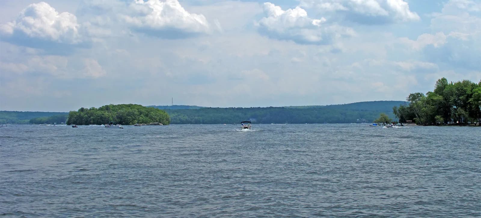 Lake Wallenpaupack swimming hole near Tafton, Pennsylvania